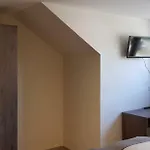 L'avenue Hotel